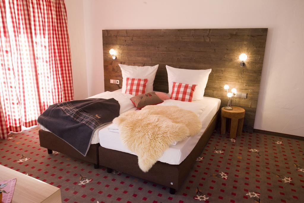Alpin Lifestyle Hotel Loewen & Strauss Oberstdorf Kültér fotó